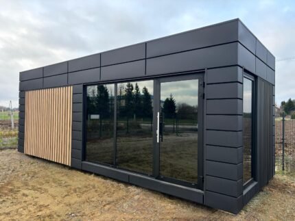 Pavillon professionnel isolé 8x3 m